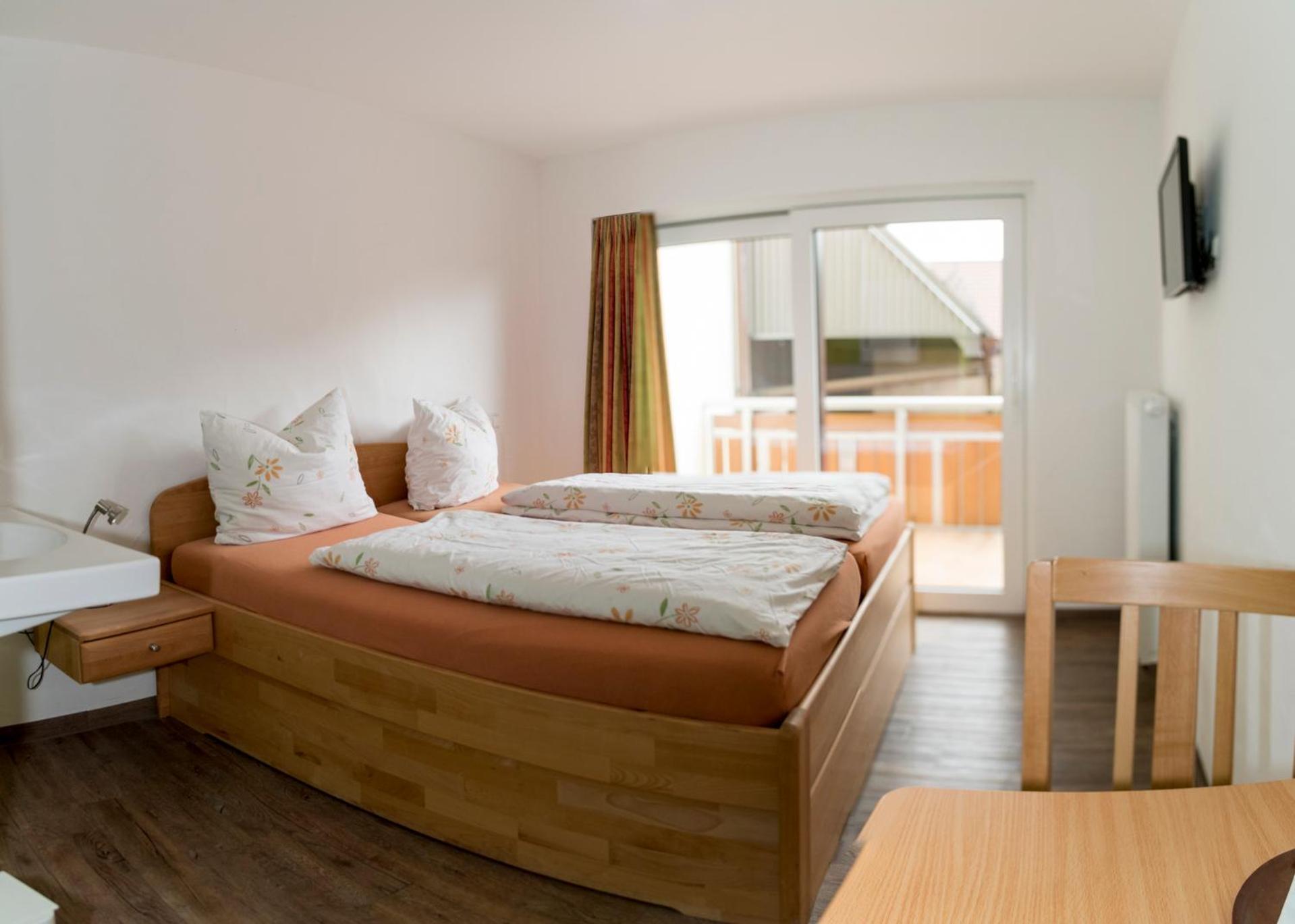 Hotel Gasthof Roessle Westerheim  المظهر الخارجي الصورة