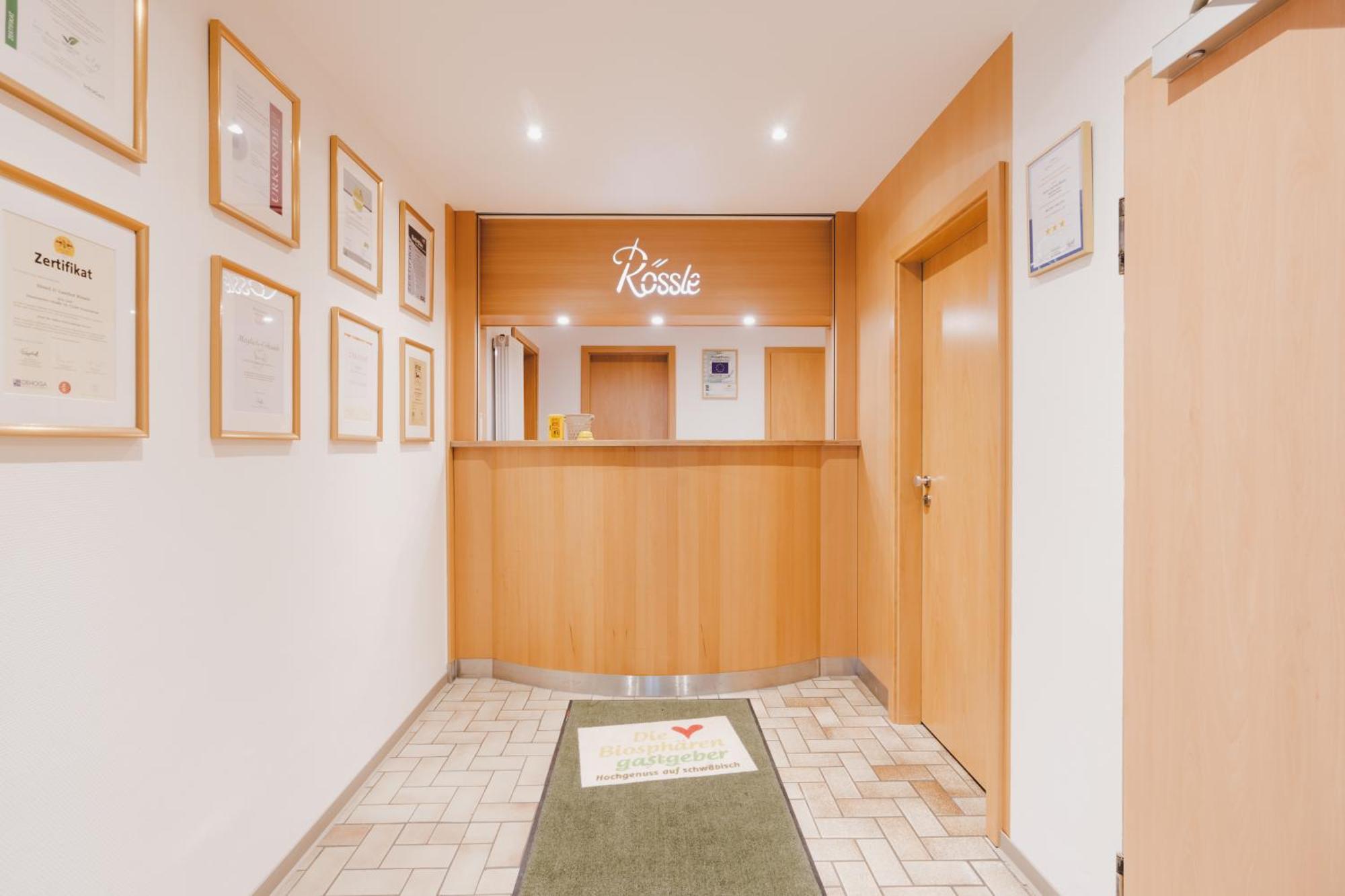 Hotel Gasthof Roessle Westerheim  المظهر الخارجي الصورة