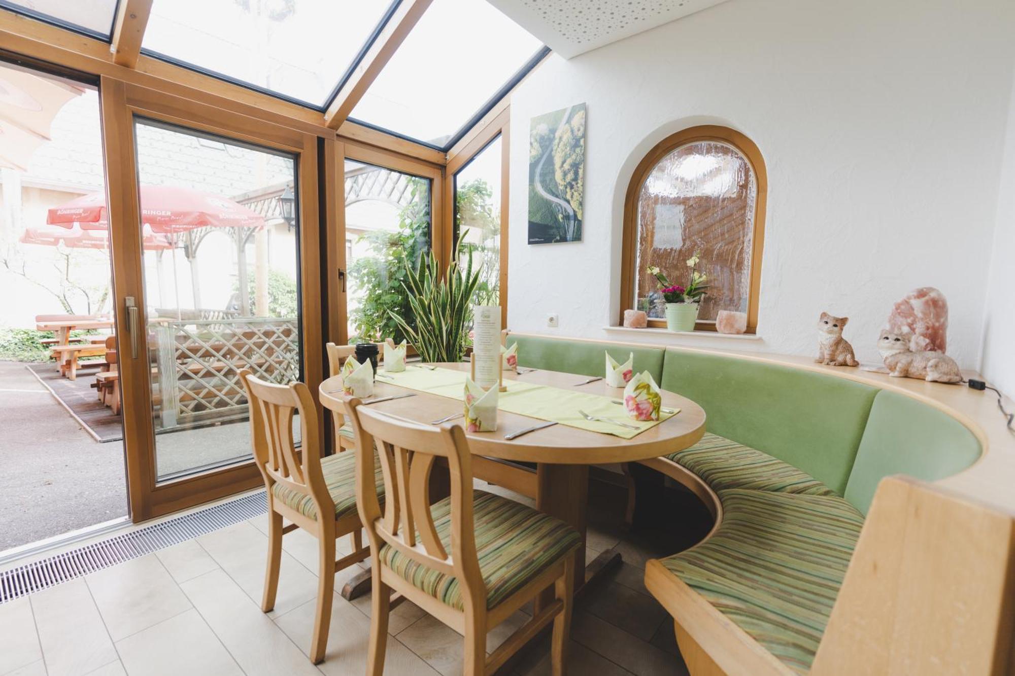 Hotel Gasthof Roessle Westerheim  المظهر الخارجي الصورة